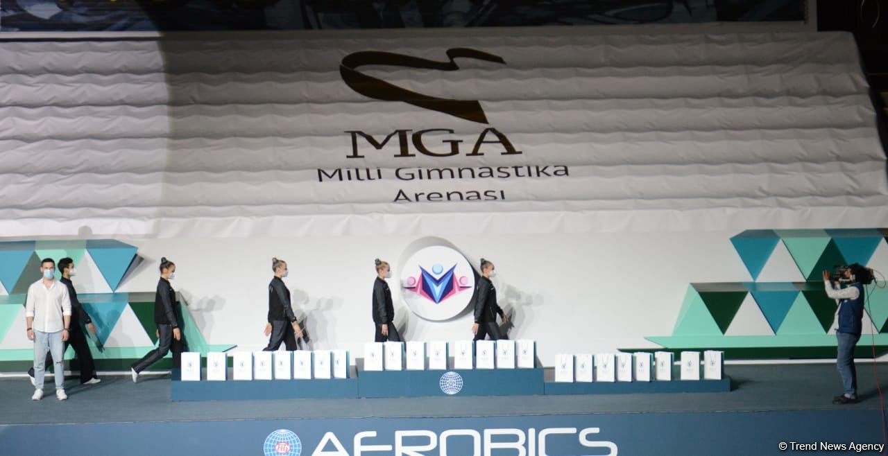 Baku awards winners of World Cup in aerostep program (PHOTO)