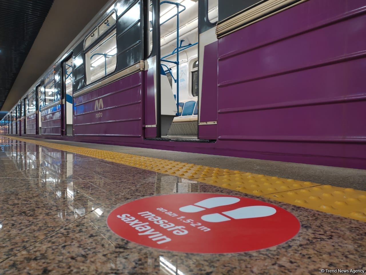 Baku Metro sets up continuous power supply for ‘November 8’ new metro station (PHOTO)
