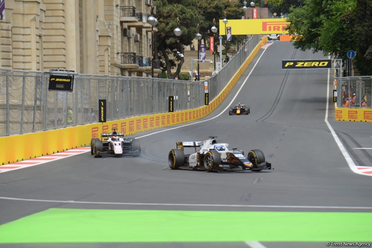 F-1 Azerbaijan Grand Prix kicks off with F-2 Practice Session in Baku (PHOTO)