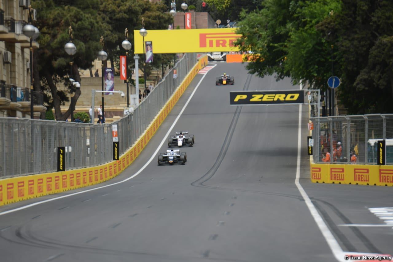 F-1 Azerbaijan Grand Prix kicks off with F-2 Practice Session in Baku (PHOTO)