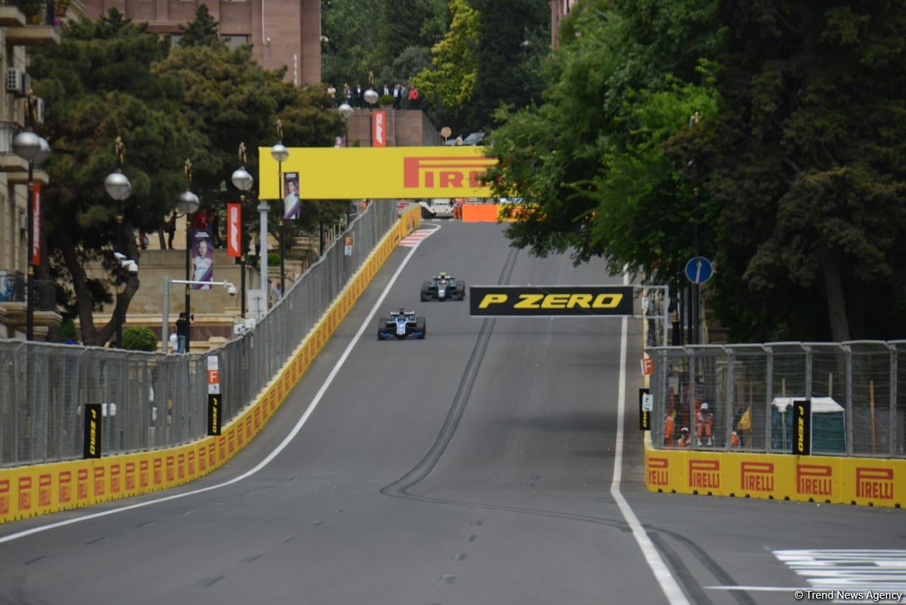 F-1 Azerbaijan Grand Prix kicks off with F-2 Practice Session in Baku (PHOTO)