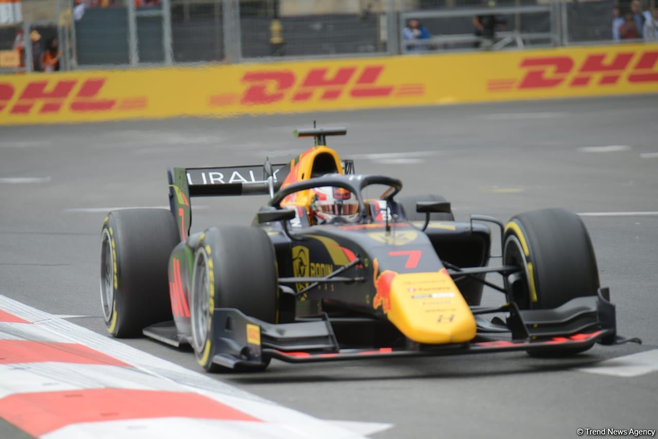 F-1 Azerbaijan Grand Prix kicks off with F-2 Practice Session in Baku (PHOTO)