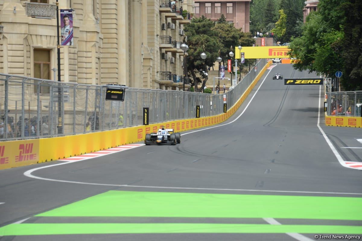 F-1 Azerbaijan Grand Prix kicks off with F-2 Practice Session in Baku (PHOTO)
