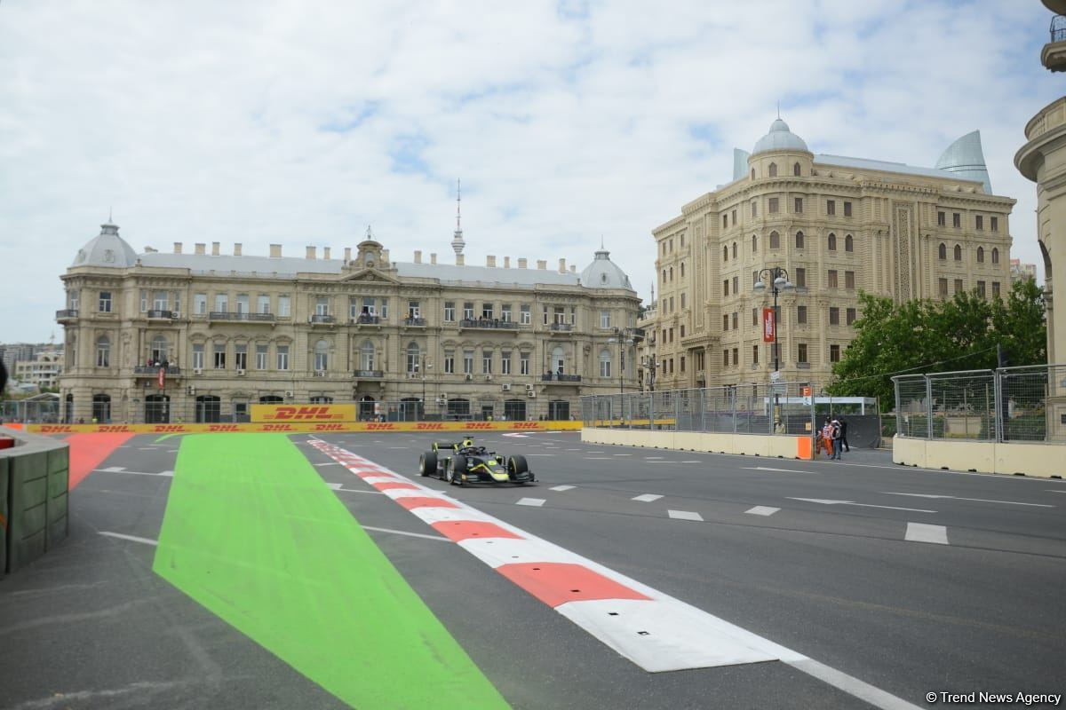F-1 Azerbaijan Grand Prix kicks off with F-2 Practice Session in Baku (PHOTO)