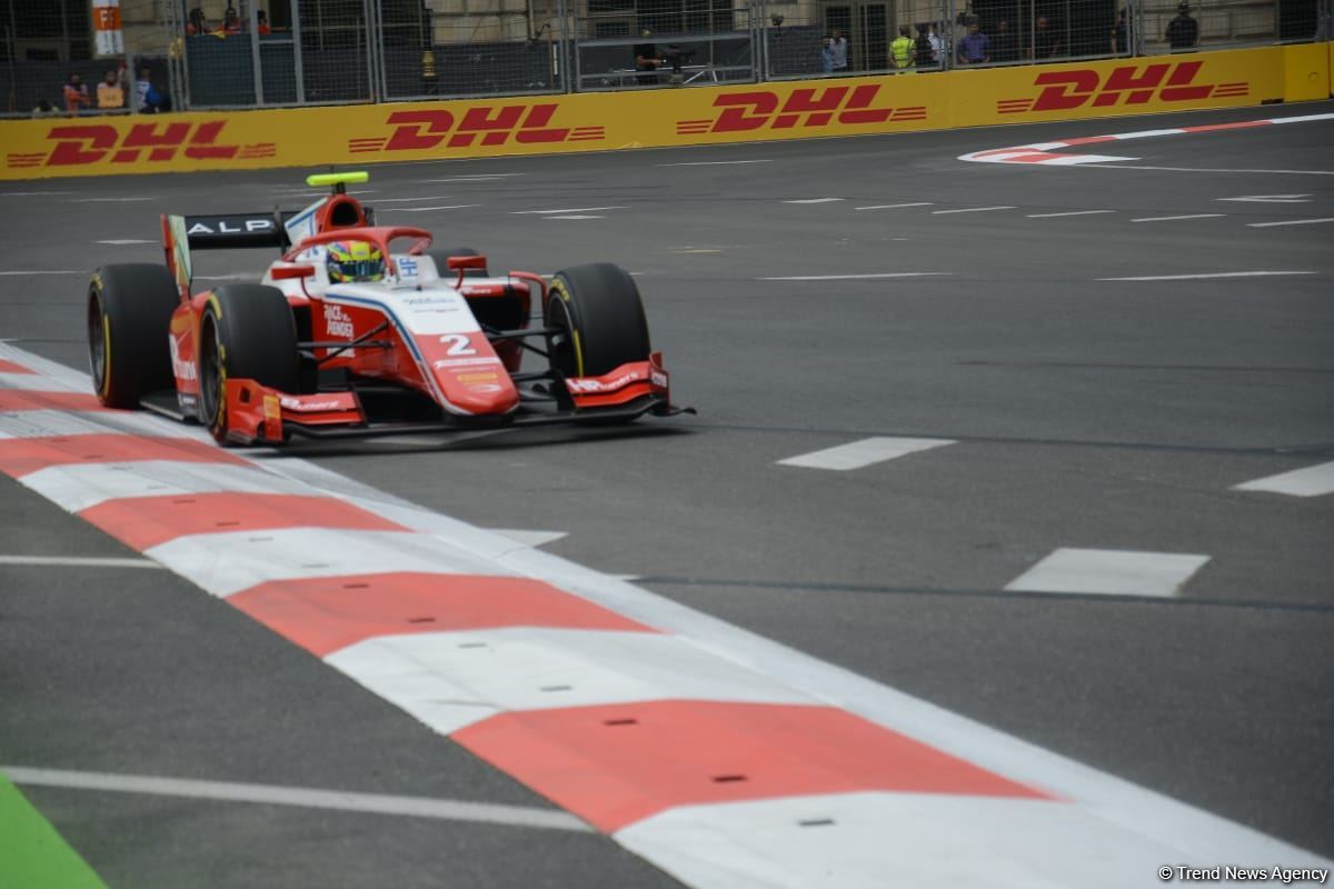 F-1 Azerbaijan Grand Prix kicks off with F-2 Practice Session in Baku (PHOTO)