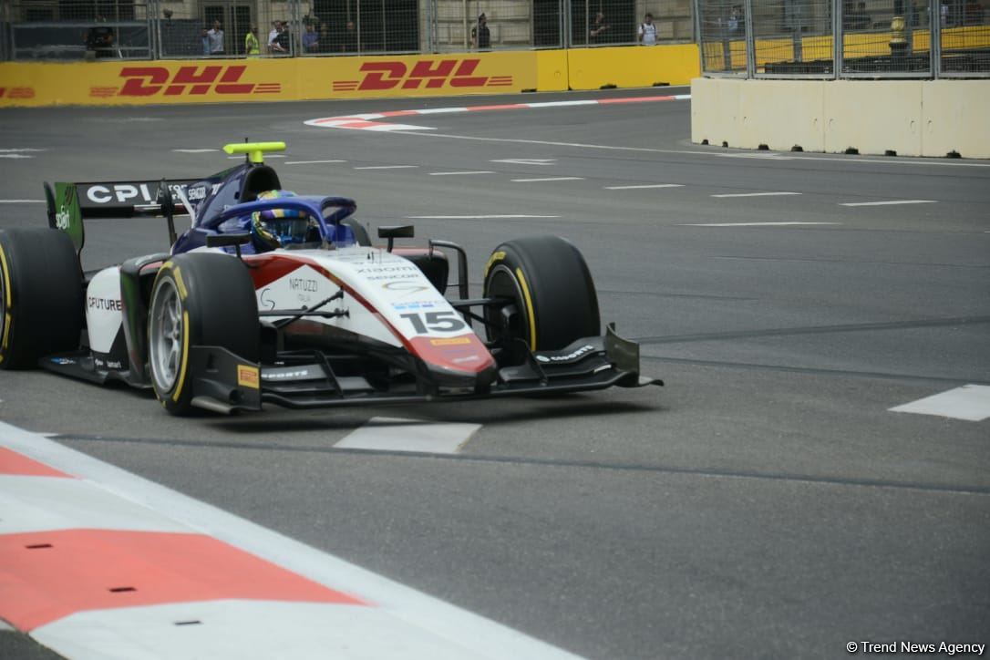 F-1 Azerbaijan Grand Prix kicks off with F-2 Practice Session in Baku (PHOTO)