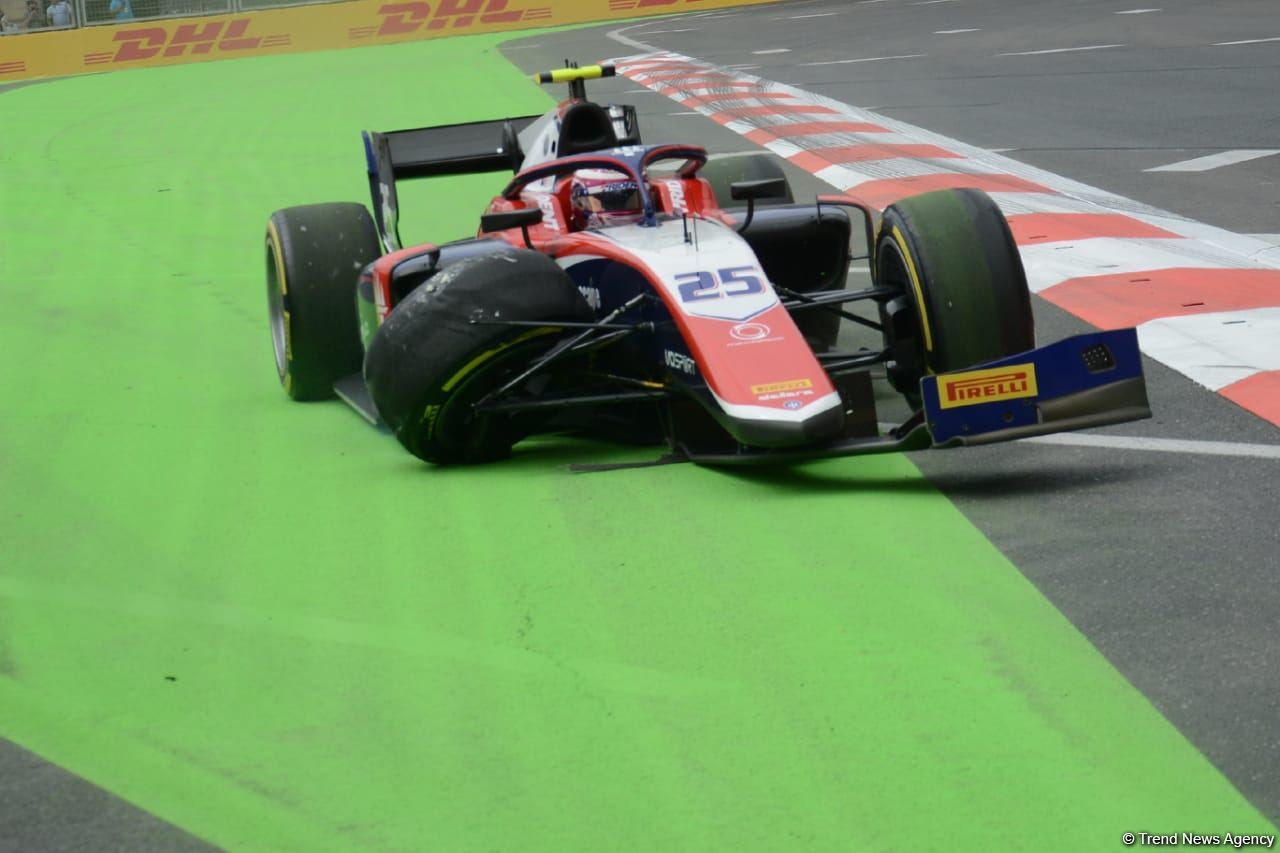 F-1 Azerbaijan Grand Prix kicks off with F-2 Practice Session in Baku (PHOTO)