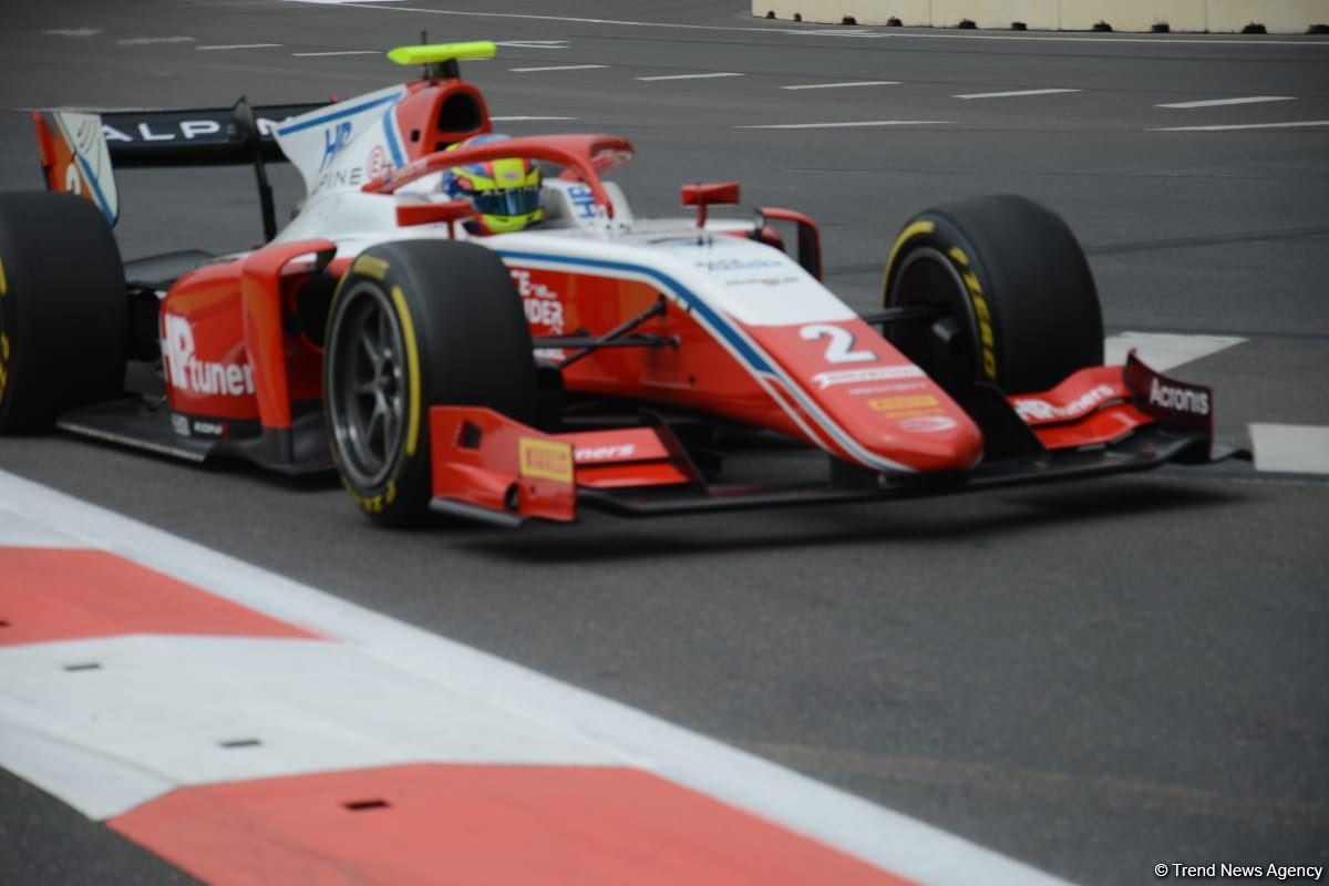 F-1 Azerbaijan Grand Prix kicks off with F-2 Practice Session in Baku (PHOTO)