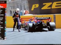 Red Bull Racing pilot crashes at F1 Azerbaijan Grand Prix in Baku (PHOTO)