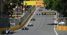 F 2 sprint kicks off in Baku within Azerbaijan Grand Prix (PHOTO)