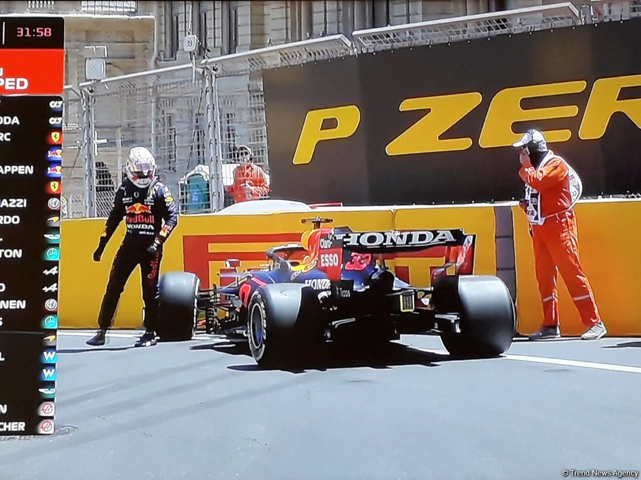 Red Bull Racing pilot crashes at F1 Azerbaijan Grand Prix in Baku (PHOTO)
