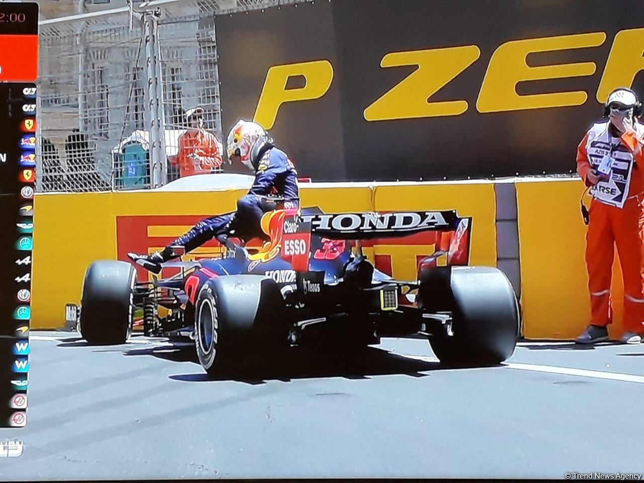 Red Bull Racing pilot crashes at F1 Azerbaijan Grand Prix in Baku (PHOTO)