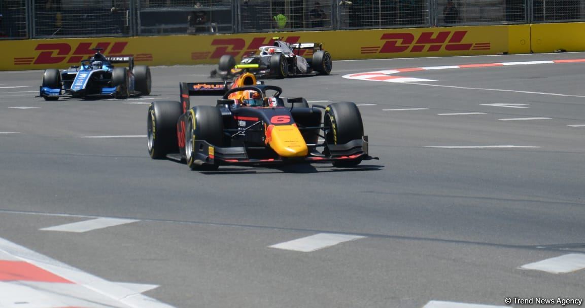 F 2 sprint kicks off in Baku within Azerbaijan Grand Prix (PHOTO)