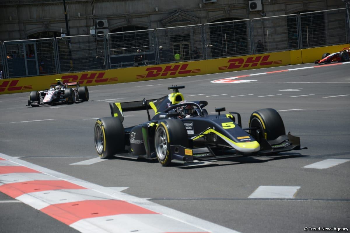 F 2 sprint kicks off in Baku within Azerbaijan Grand Prix (PHOTO)