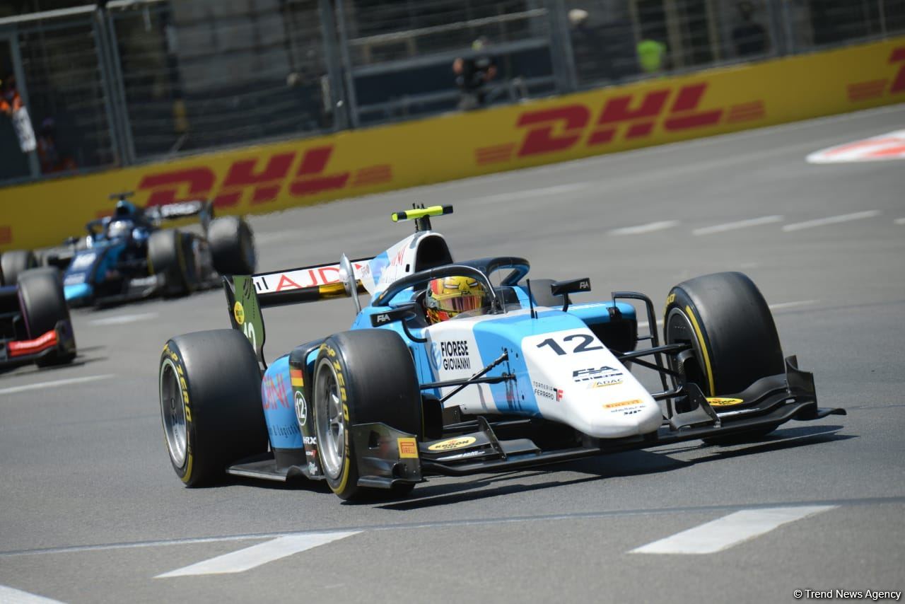 F 2 sprint kicks off in Baku within Azerbaijan Grand Prix (PHOTO)