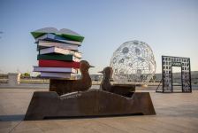 “Reduce, Reuse, Recycle, Respect” exhibition by NARGIS Publishing house is open on the Baku Boulevard (PHOTO/VIDEO)