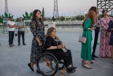 “Reduce, Reuse, Recycle, Respect” exhibition by NARGIS Publishing house is open on the Baku Boulevard (PHOTO/VIDEO)