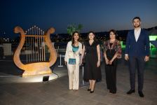 “Reduce, Reuse, Recycle, Respect” exhibition by NARGIS Publishing house is open on the Baku Boulevard (PHOTO/VIDEO)
