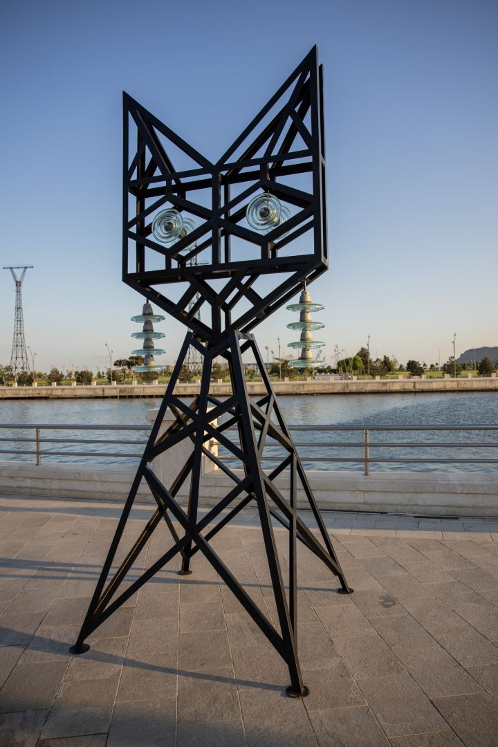 “Reduce, Reuse, Recycle, Respect” exhibition by NARGIS Publishing house is open on the Baku Boulevard (PHOTO/VIDEO)