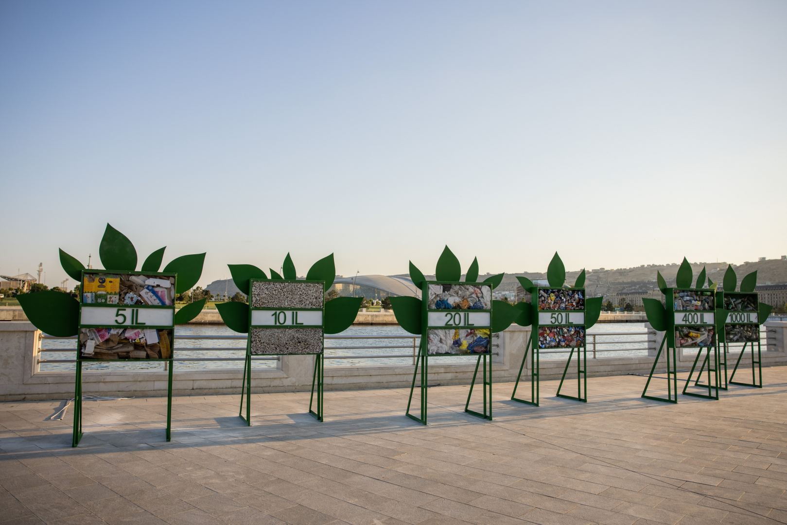 “Reduce, Reuse, Recycle, Respect” exhibition by NARGIS Publishing house is open on the Baku Boulevard (PHOTO/VIDEO)