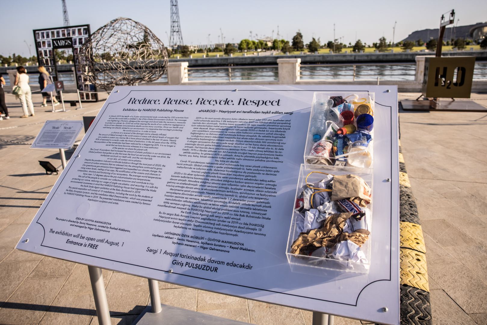 “Reduce, Reuse, Recycle, Respect” exhibition by NARGIS Publishing house is open on the Baku Boulevard (PHOTO/VIDEO)