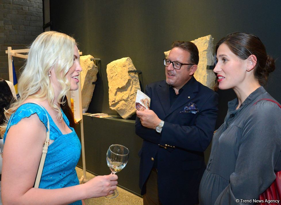 SUSTAINABLE FASHION: The future of textiles (PHOTO)