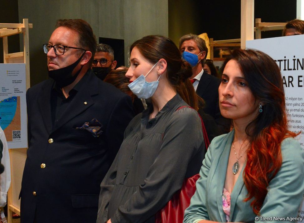 SUSTAINABLE FASHION: The future of textiles (PHOTO)