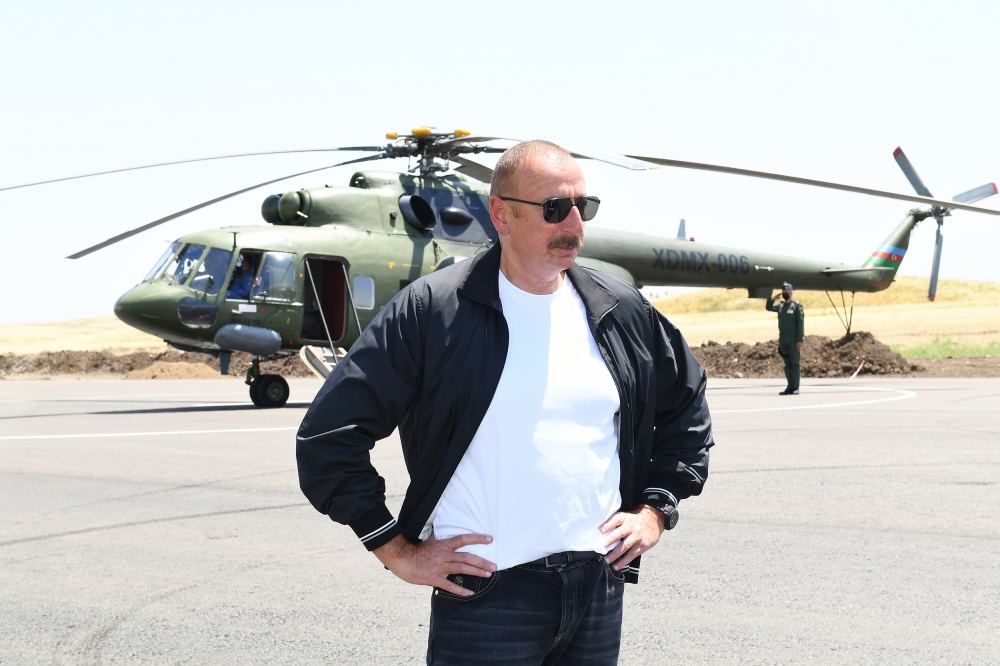 President Ilham Aliyev, First Lady Mehriban Aliyeva arrive in Fuzuli district (PHOTO)