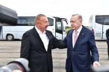 Azerbaijani president welcomes Turkish president in Fuzuli district (PHOTO)