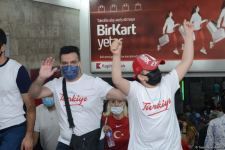 Fans preparing to watch Turkey vs Wales football match at Baku Olympic Stadium (PHOTO)