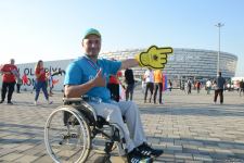 Fans preparing to watch Turkey vs Wales football match at Baku Olympic Stadium (PHOTO)