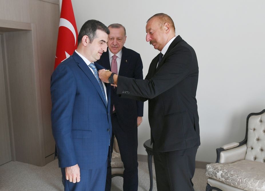 Presidents of Azerbaijan, Turkey hold one-on-one meeting (PHOTO)