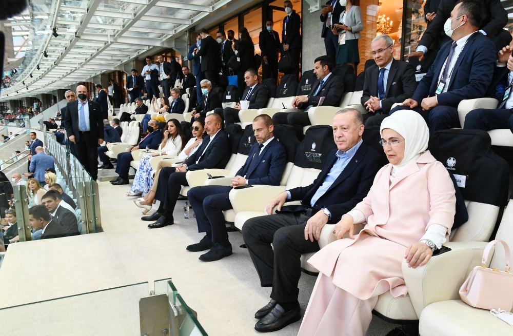 Azerbaijani, Turkish presidents watch Turkey vs Wales football match (FOTO)
