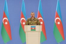 President Ilham Aliyev meets with leadership and a group of military personnel of Azerbaijani Army on Armed Forces Day (PHOTO)