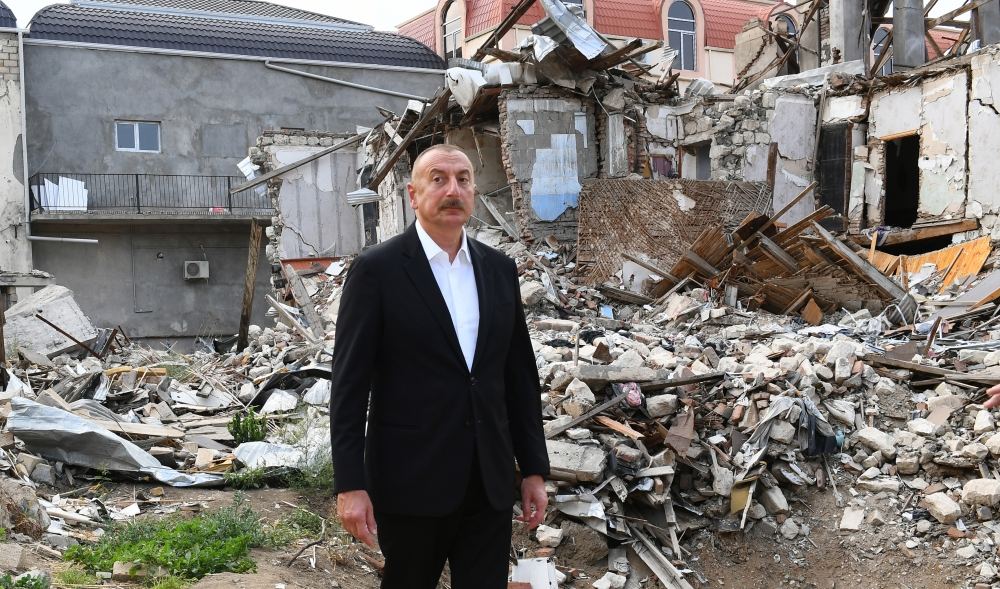 Azerbaijani president views consequences of Armenia's missile attacks in Ganja (PHOTO)
