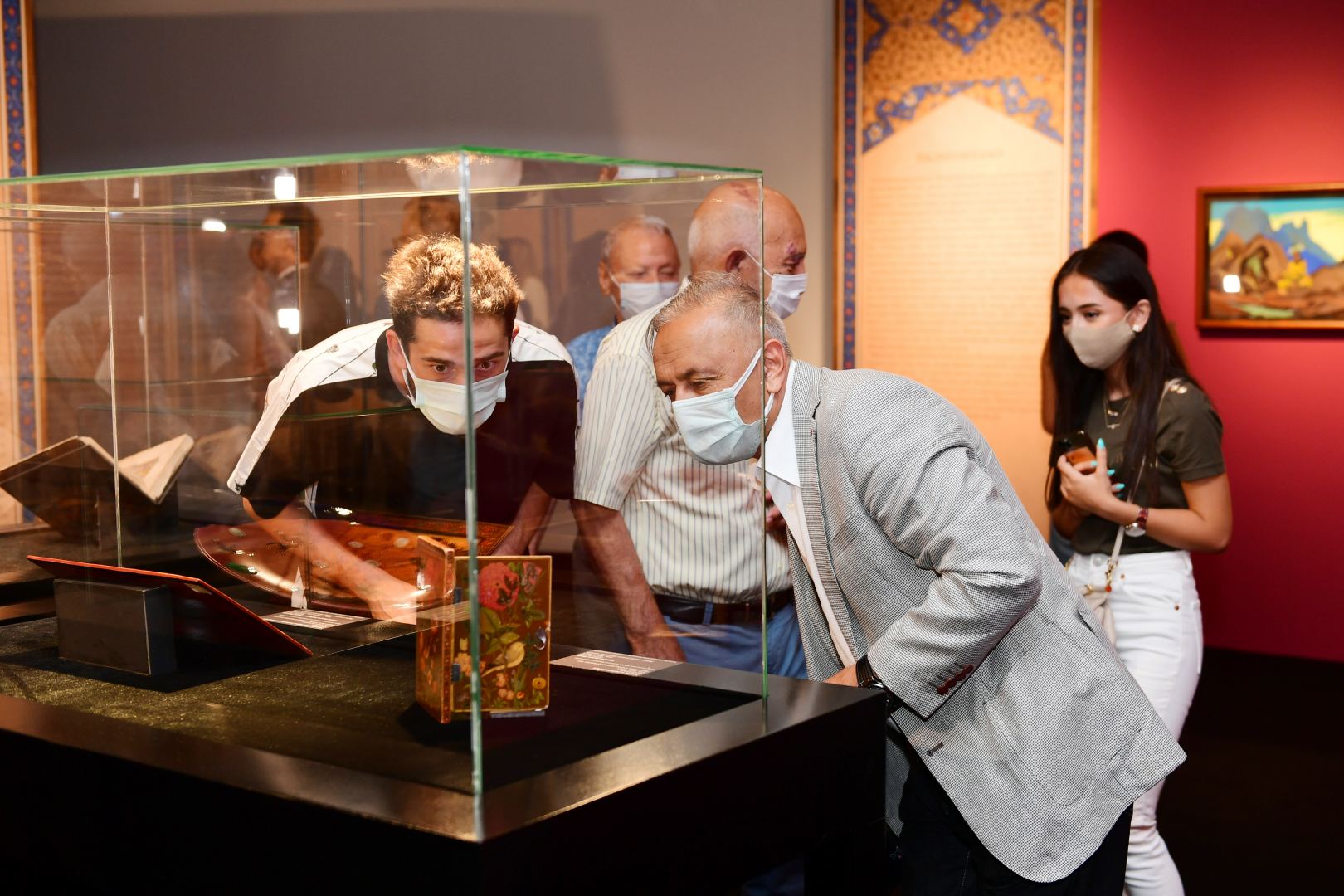 'Plots and Images by Nizami' exhibition opens in Heydar Aliyev Center in Baku (PHOTO/VIDEO)