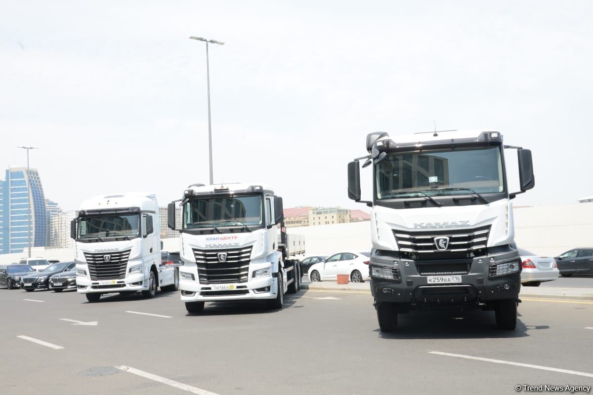 Russia’s KAMAZ, Azerbaijan’s Ganja Automotive Plant sign memorandum (PHOTO)
