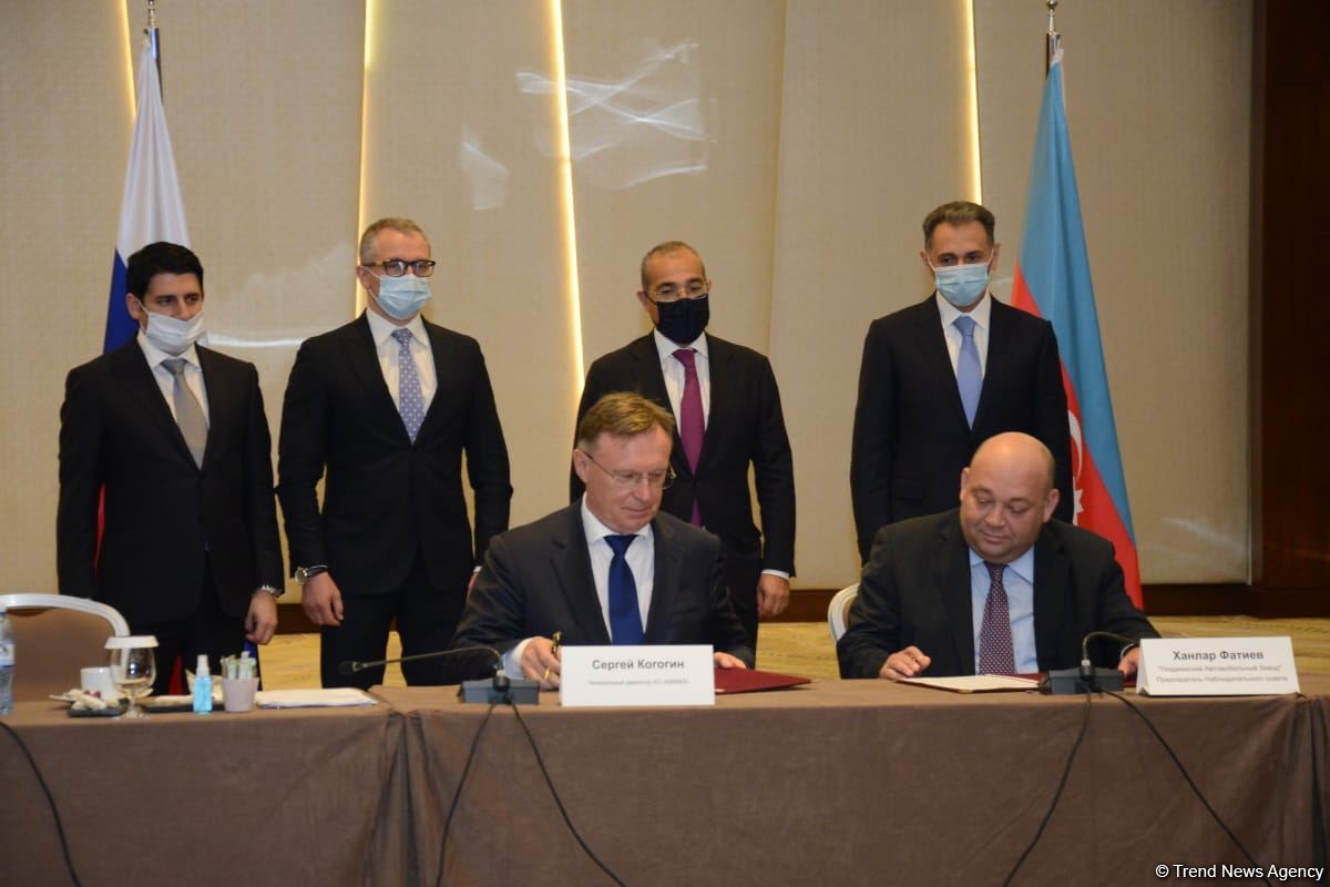Russia’s KAMAZ, Azerbaijan’s Ganja Automotive Plant sign memorandum (PHOTO)