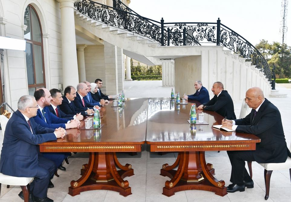 Azerbaijani president receives delegation led by first deputy chairman of Turkish Justice and Development Party (PHOTO)