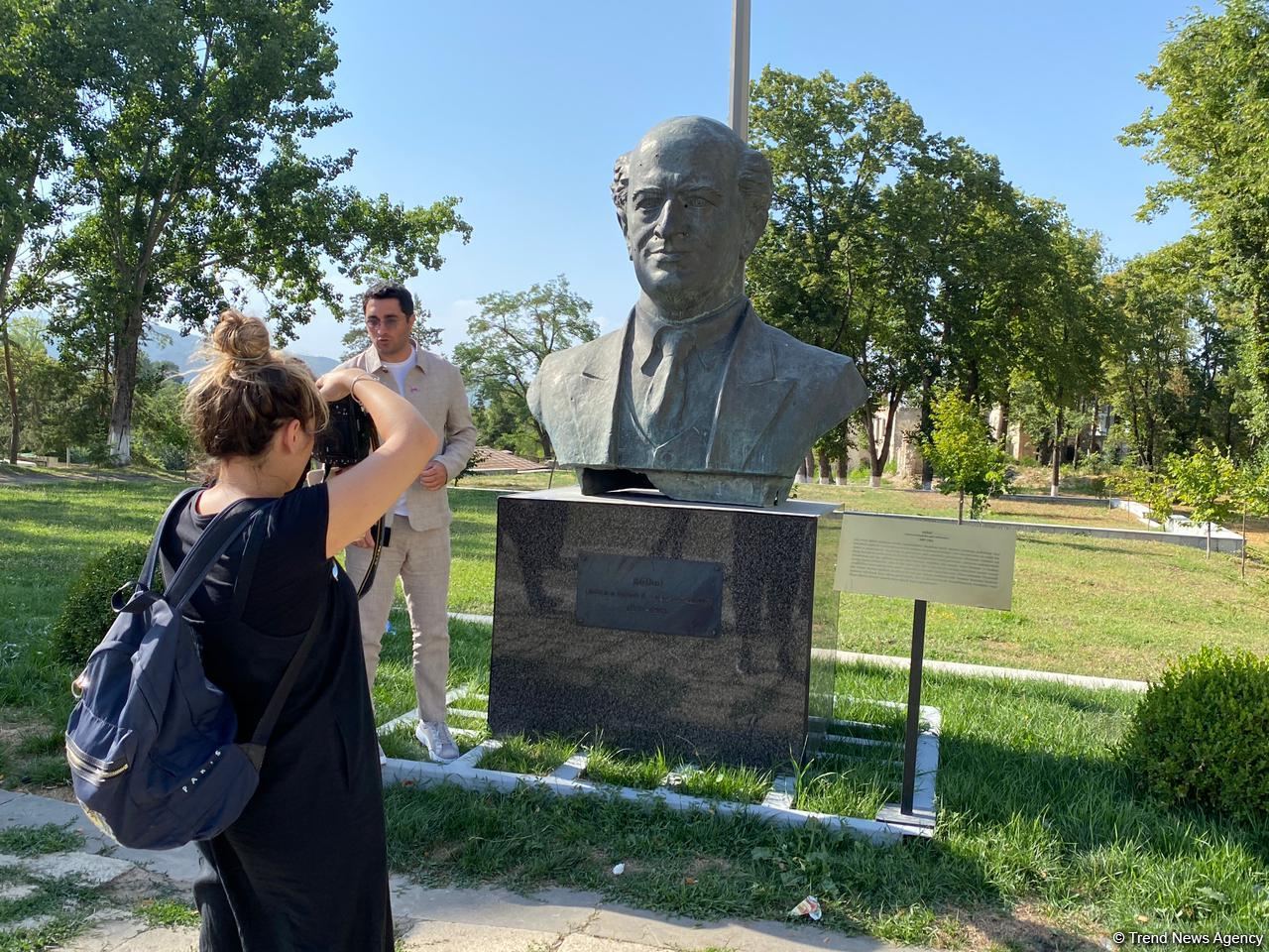 Azerbaijanis living abroad arrive in Shusha (PHOTO)