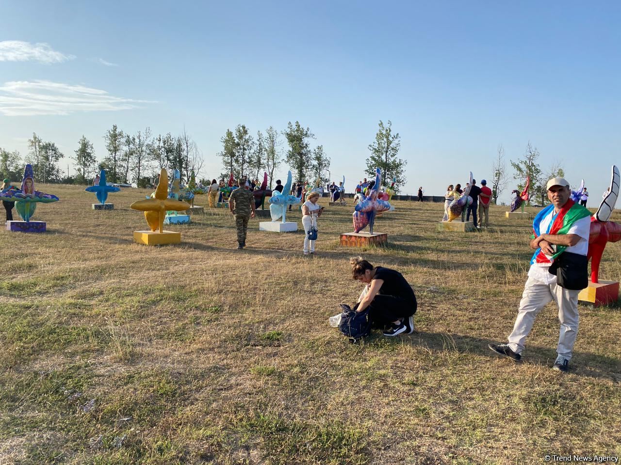 Azerbaijanis living abroad arrive in Shusha (PHOTO)