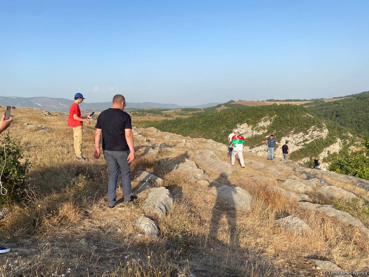 Azerbaijanis living abroad arrive in Shusha (PHOTO)