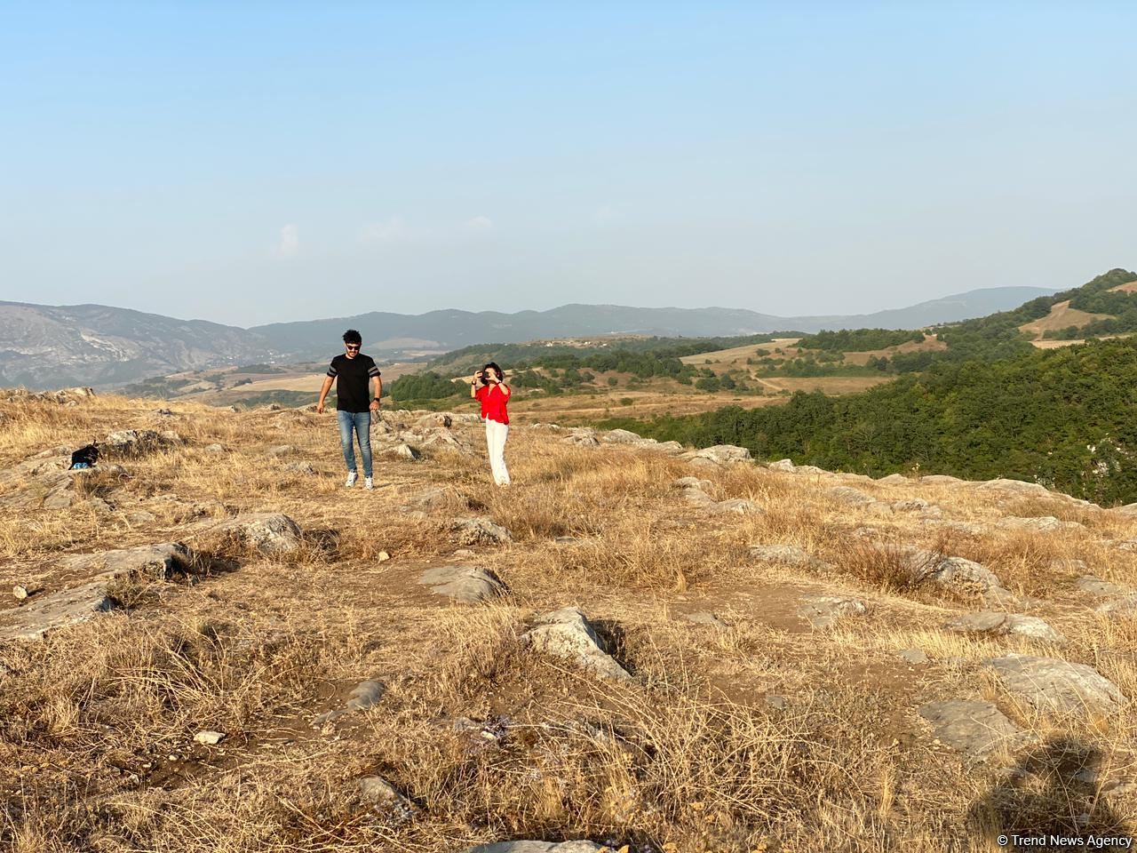 Azerbaijanis living abroad arrive in Shusha (PHOTO)