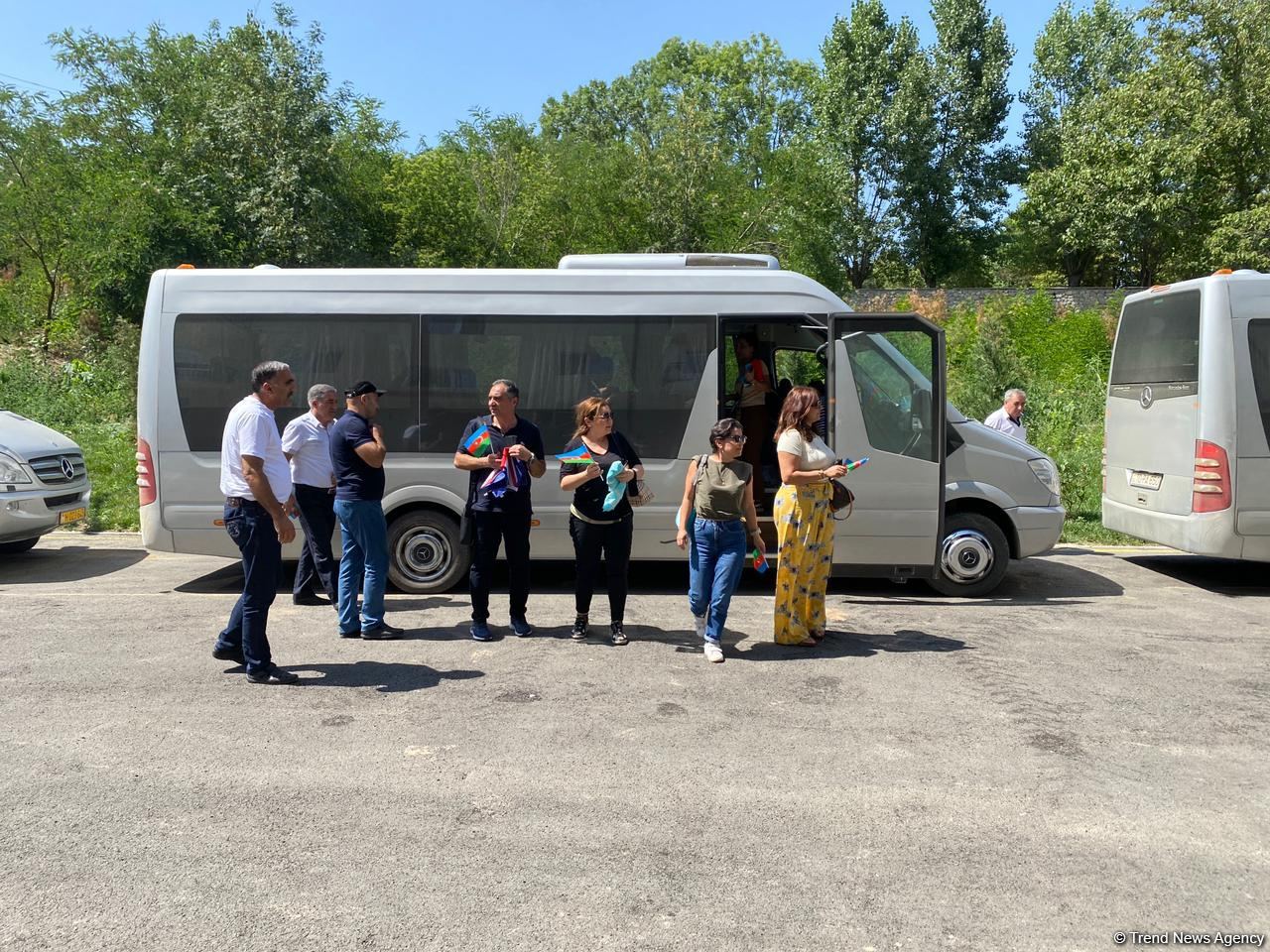Azerbaijanis living abroad arrive in Shusha (PHOTO)