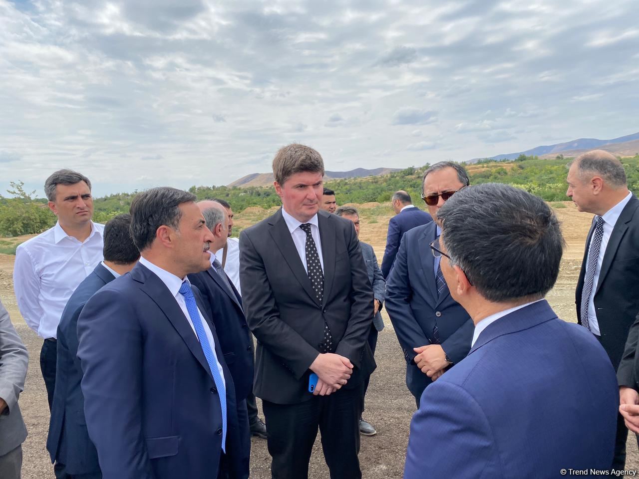 Azerbaijani working groups view progress on Victory Road in Fuzuli (PHOTO)
