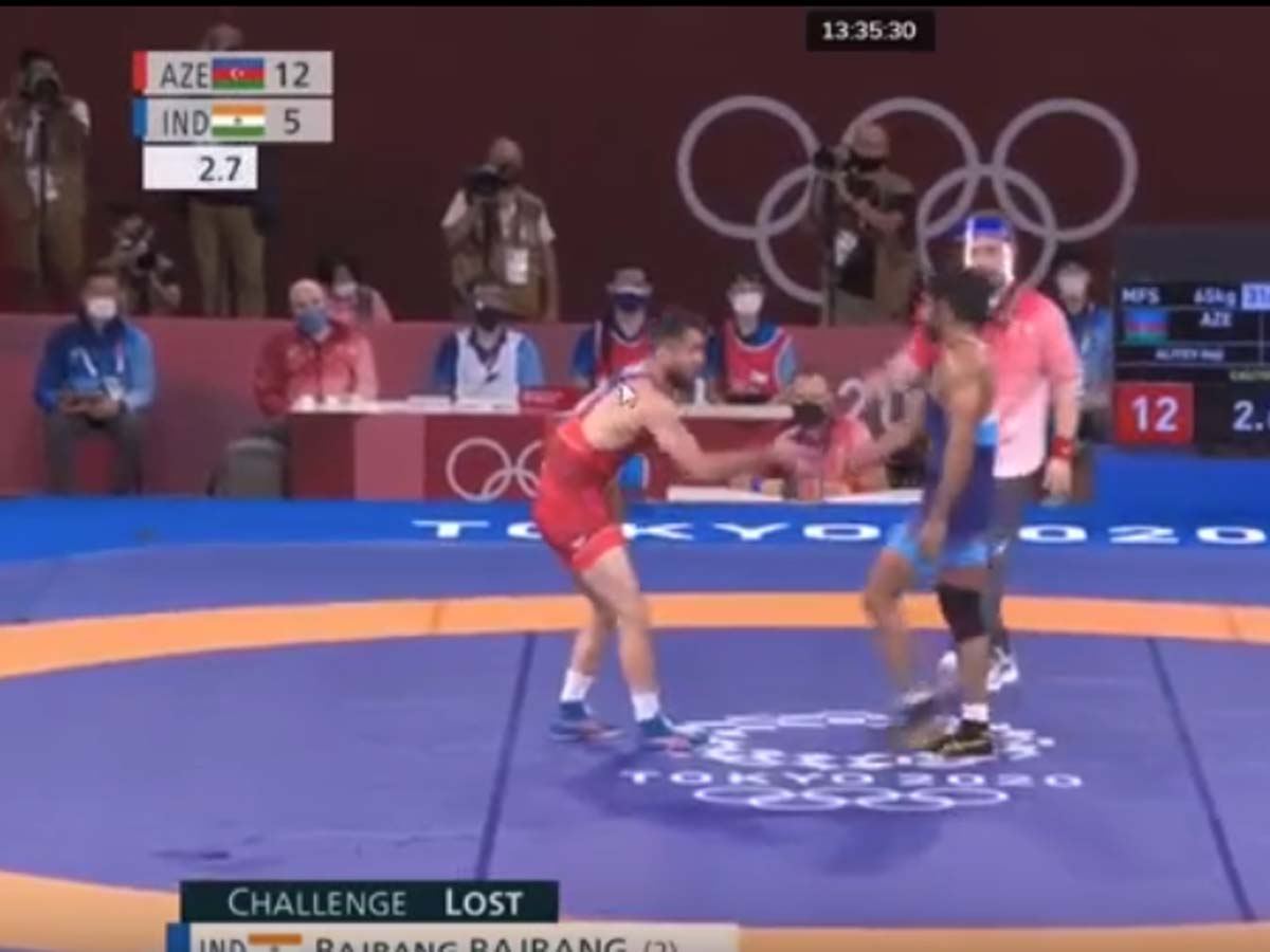 Azerbaijani wrestler reaches finals of Tokyo Olympics (VIDEO)