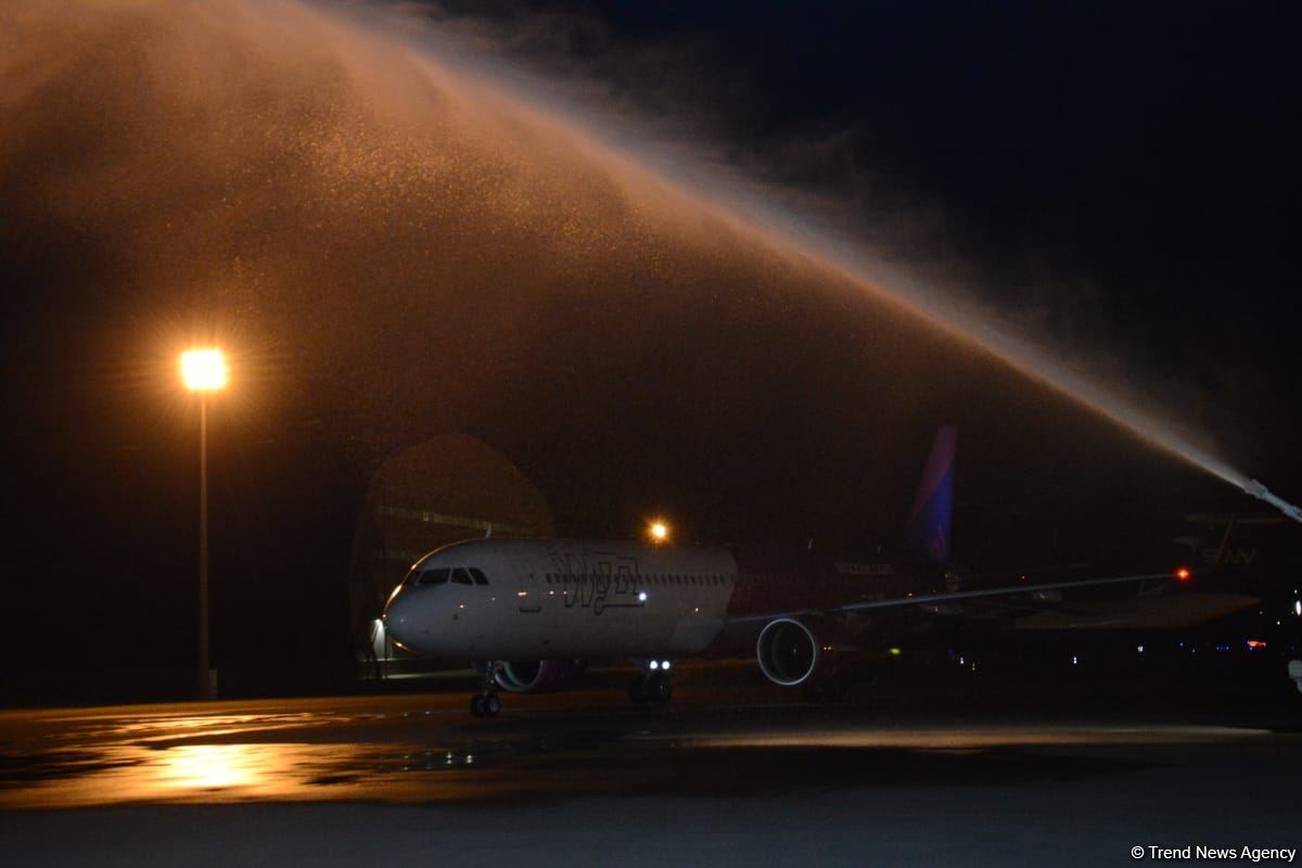 Wizz Air Abu Dabi makes its first flight to Baku (PHOTO)
