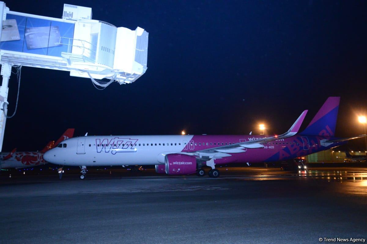 Wizz Air Abu Dabi makes its first flight to Baku (PHOTO)