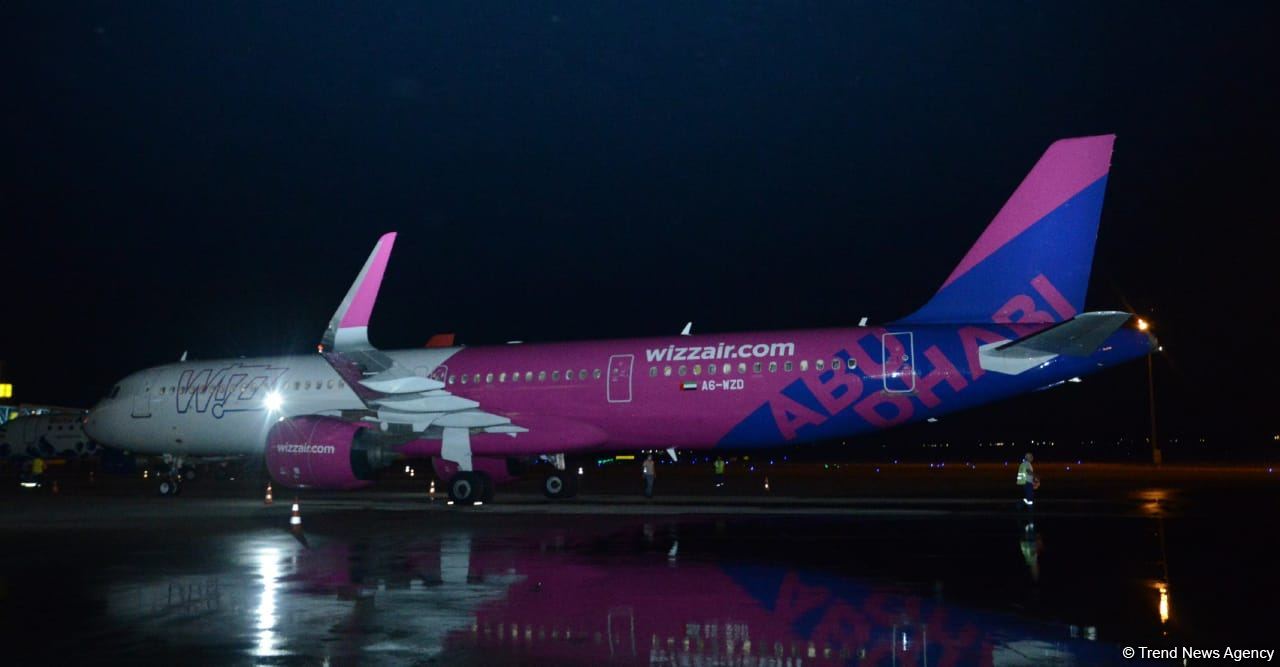 Wizz Air Abu Dabi makes its first flight to Baku (PHOTO)
