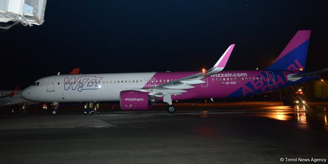 Wizz Air Abu Dabi makes its first flight to Baku (PHOTO)